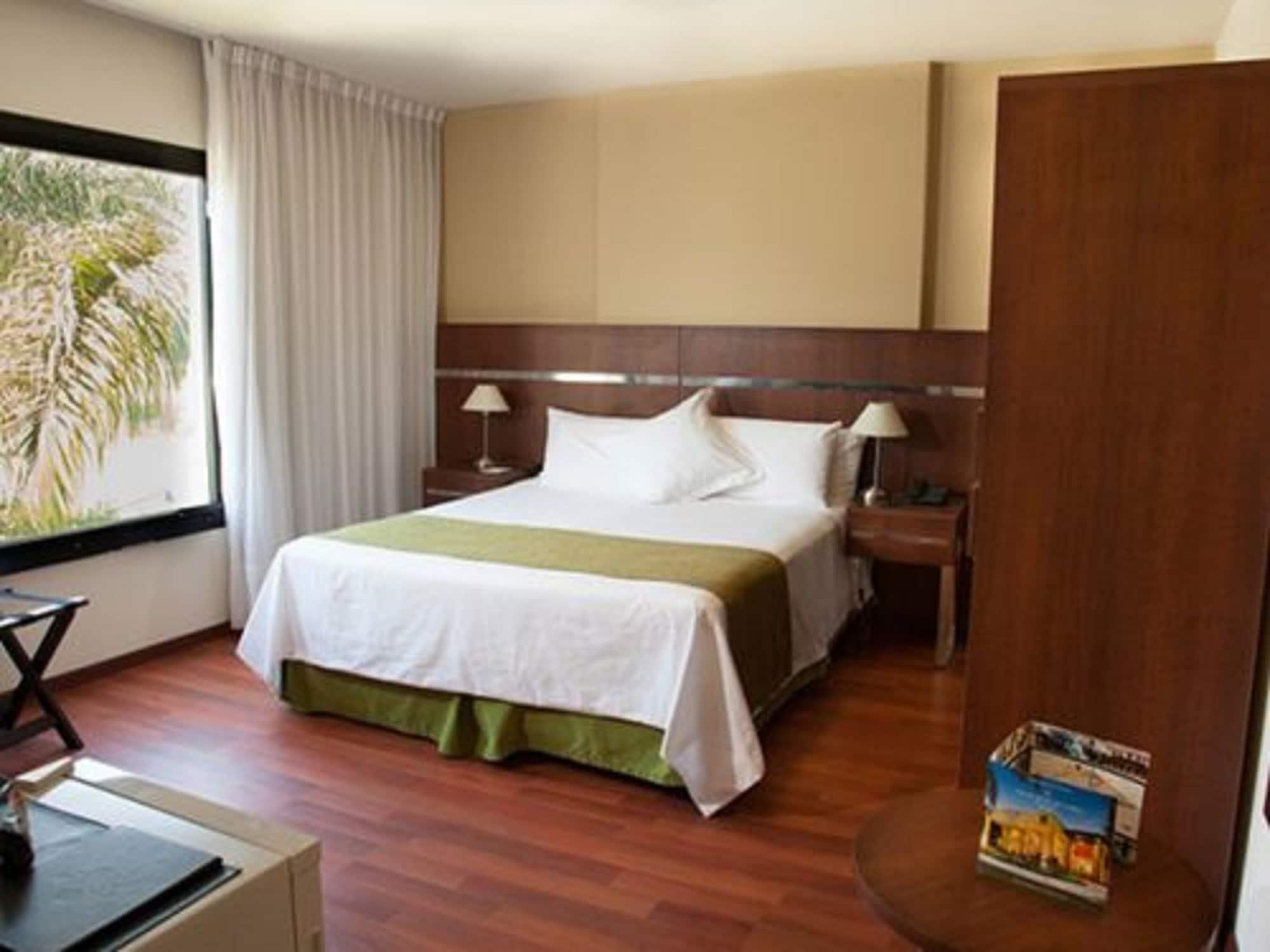 Colon Hotel De Campo Resort & Spa ซานตาเฟ ภายนอก รูปภาพ