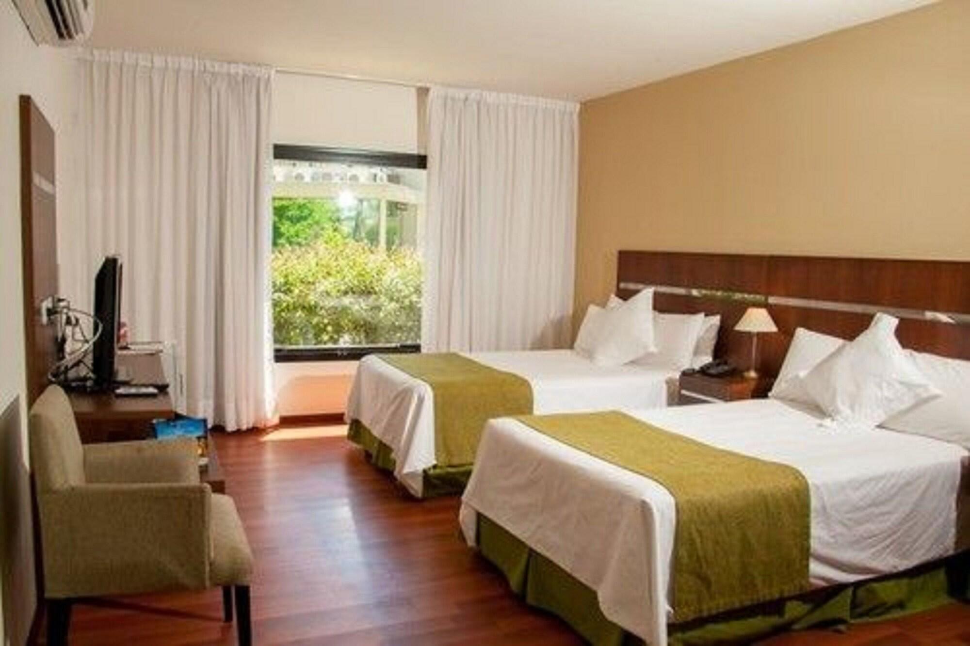 Colon Hotel De Campo Resort & Spa ซานตาเฟ ภายนอก รูปภาพ