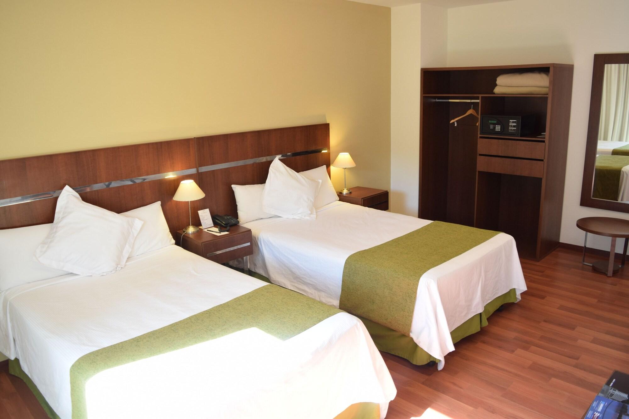Colon Hotel De Campo Resort & Spa ซานตาเฟ ภายนอก รูปภาพ