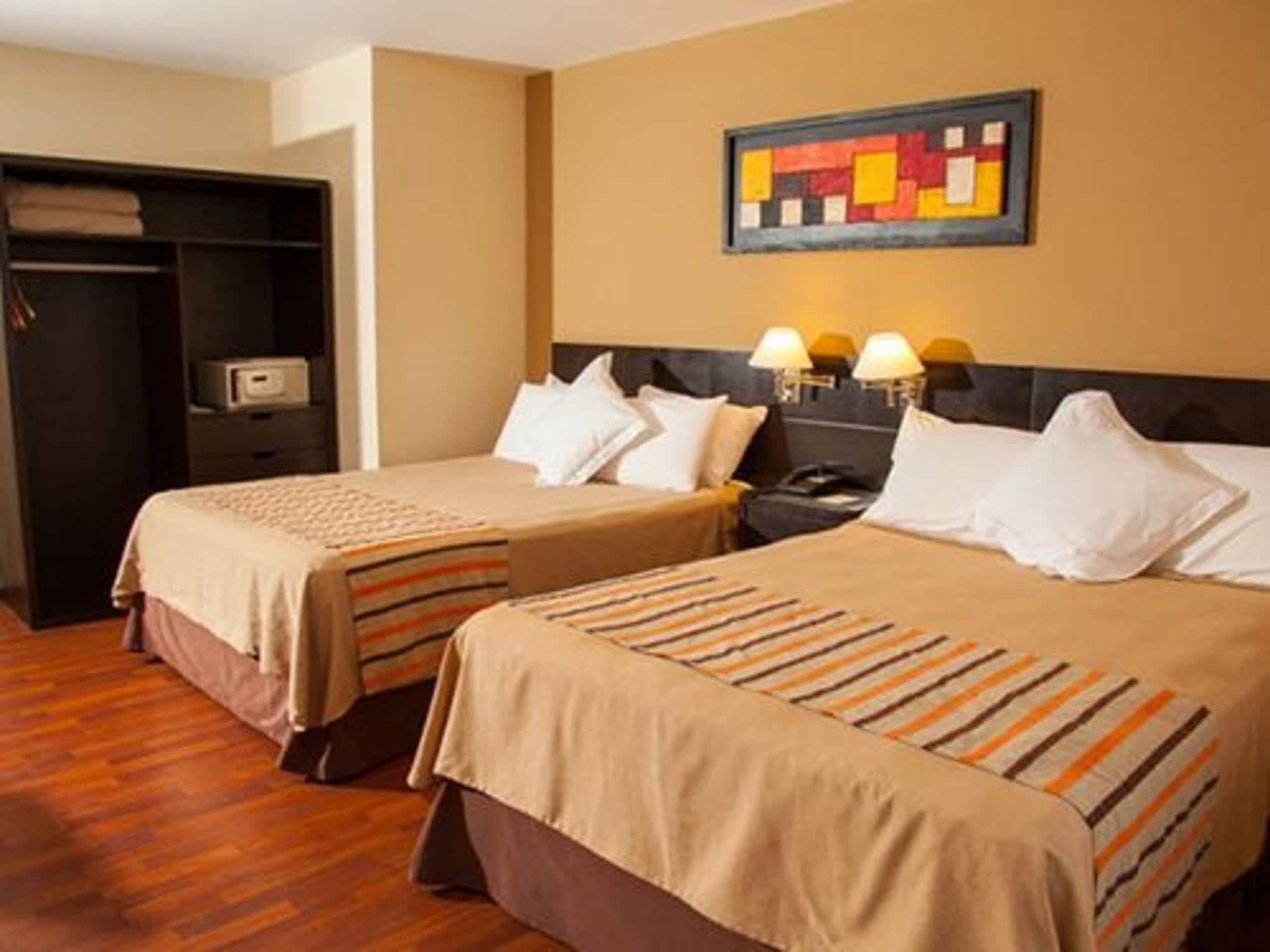 Colon Hotel De Campo Resort & Spa ซานตาเฟ ภายนอก รูปภาพ